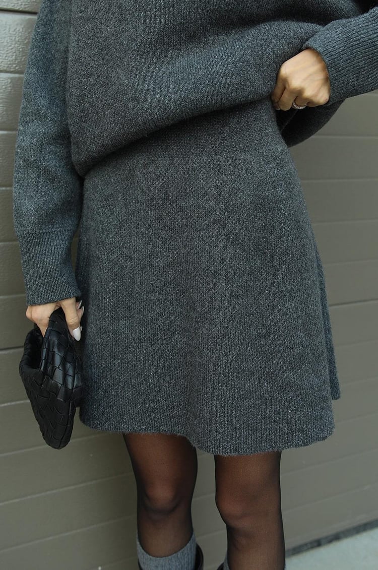 DANIÈLE | Ensemble de Tricot Douillet pour Créations Chaleureuses et Élégantes
