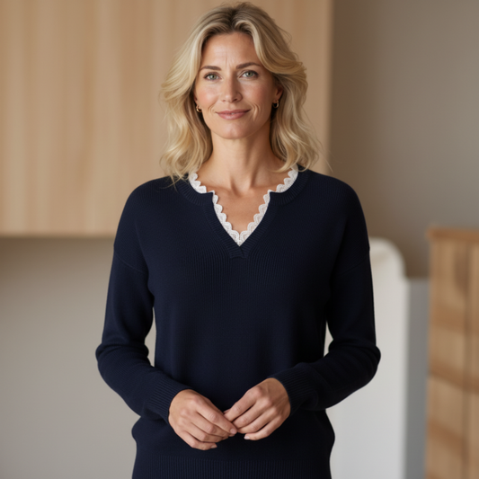 SOPHIE | Blouse élégante avec col français et confort